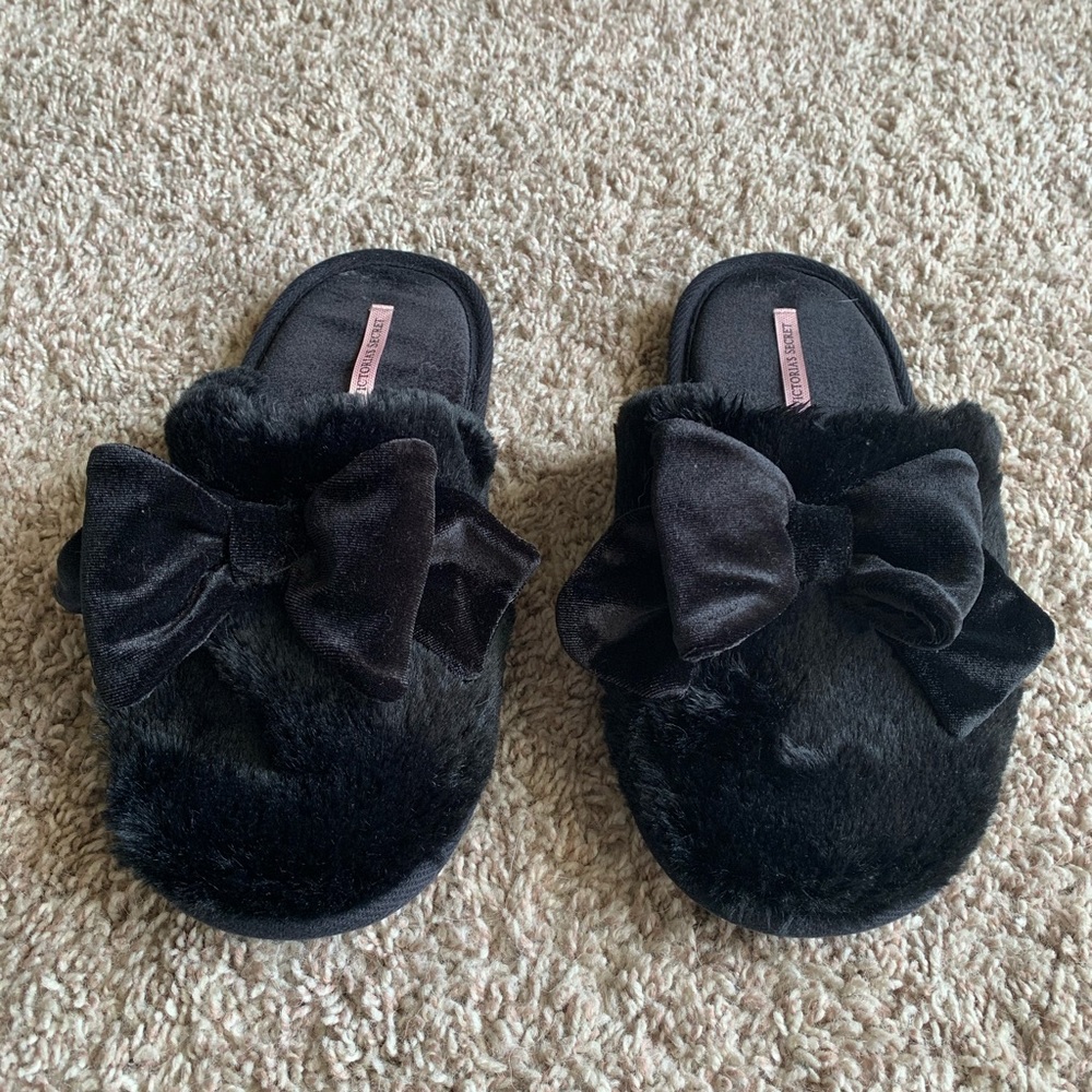 Victoria Secret Black Slipper